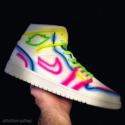 How to Use Neon Laces for a Bold Look