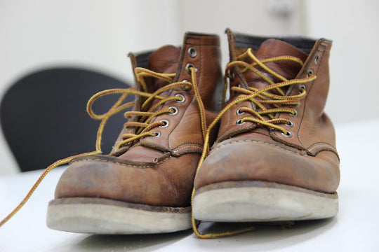 How to Choose Boot Laces That Complement Your Socks