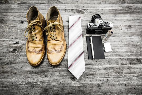 How to Create a Vintage Look with Leather Laces