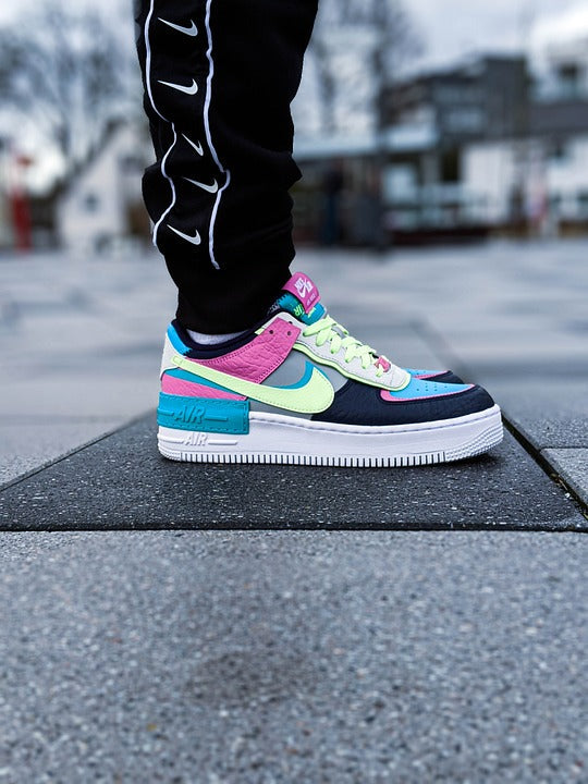 white nike sneaker
