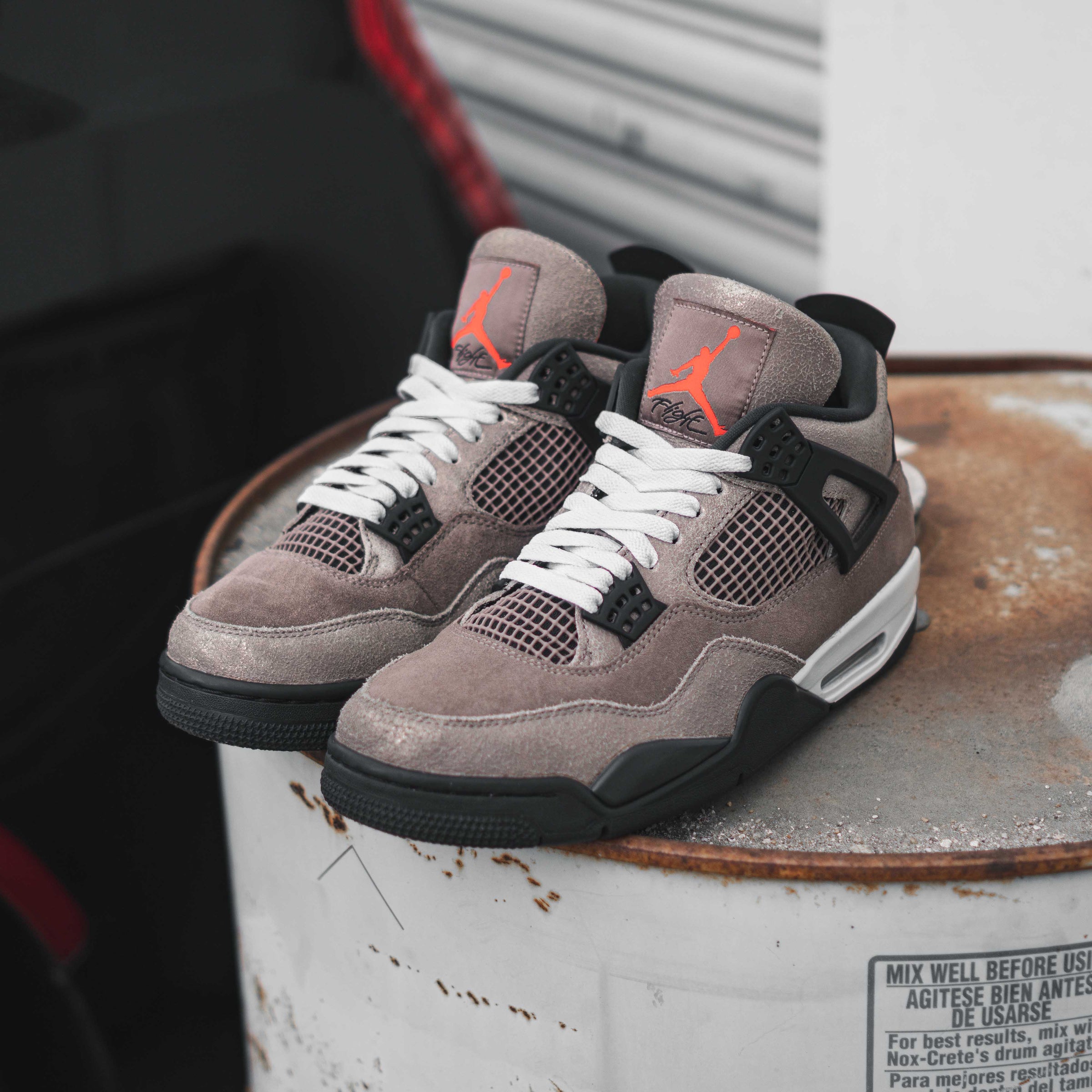 White Lace Lab Laces on Air Jordan 4